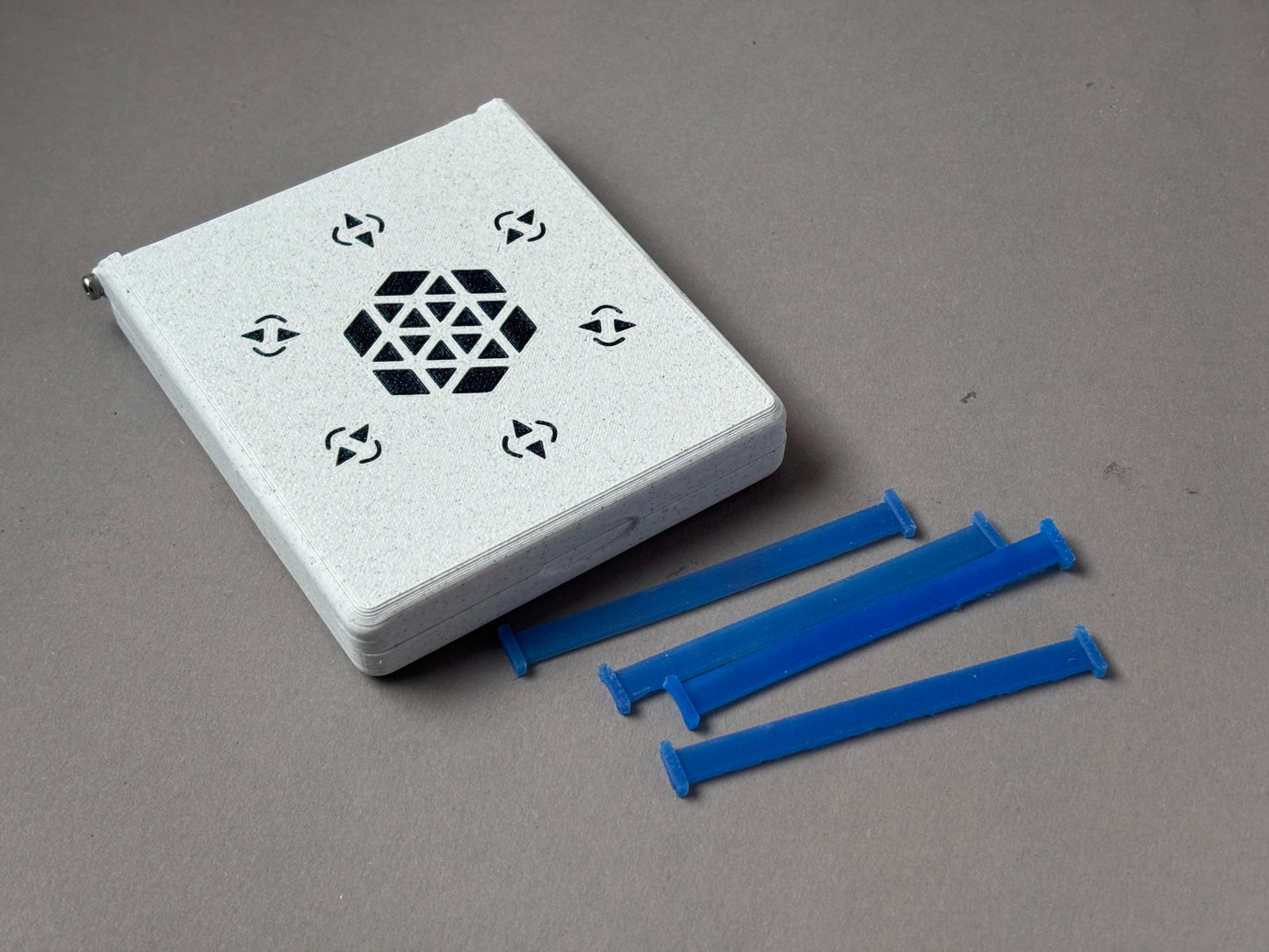 Case for 8 Clarinet and Saxophone Reeds