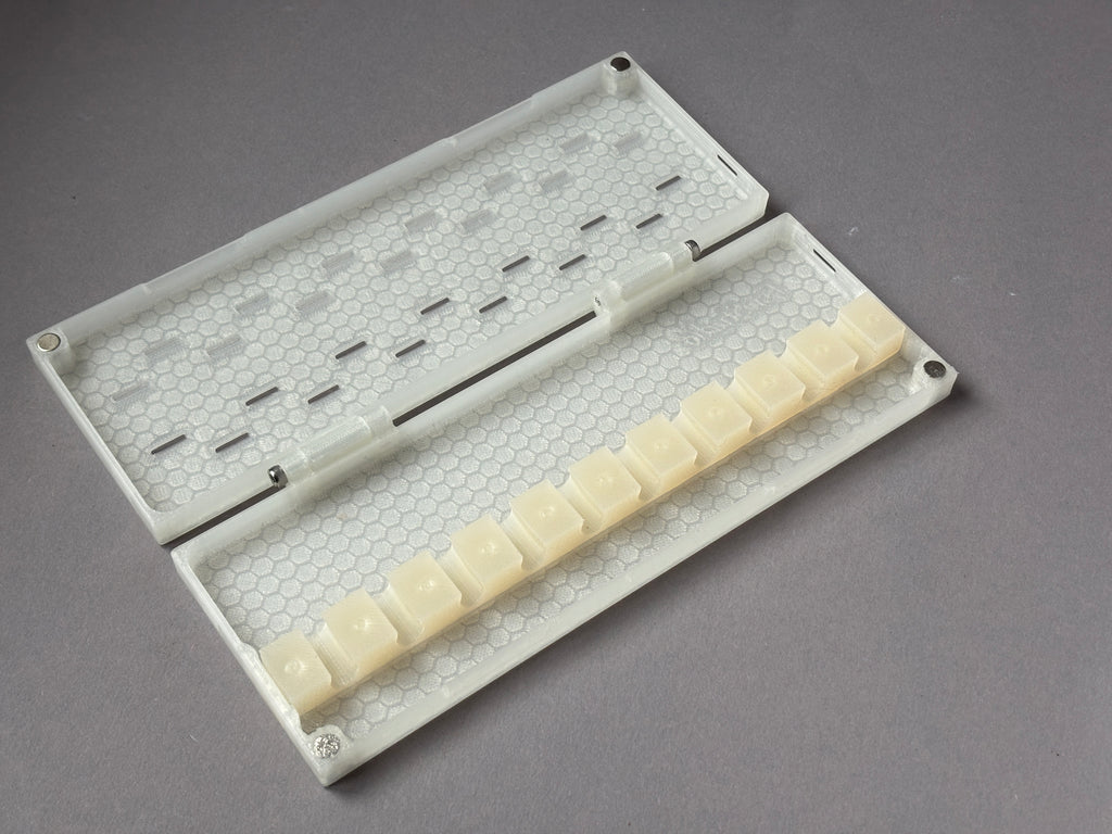 clear white transparent bassoon reed case slim thin for 10 reeds