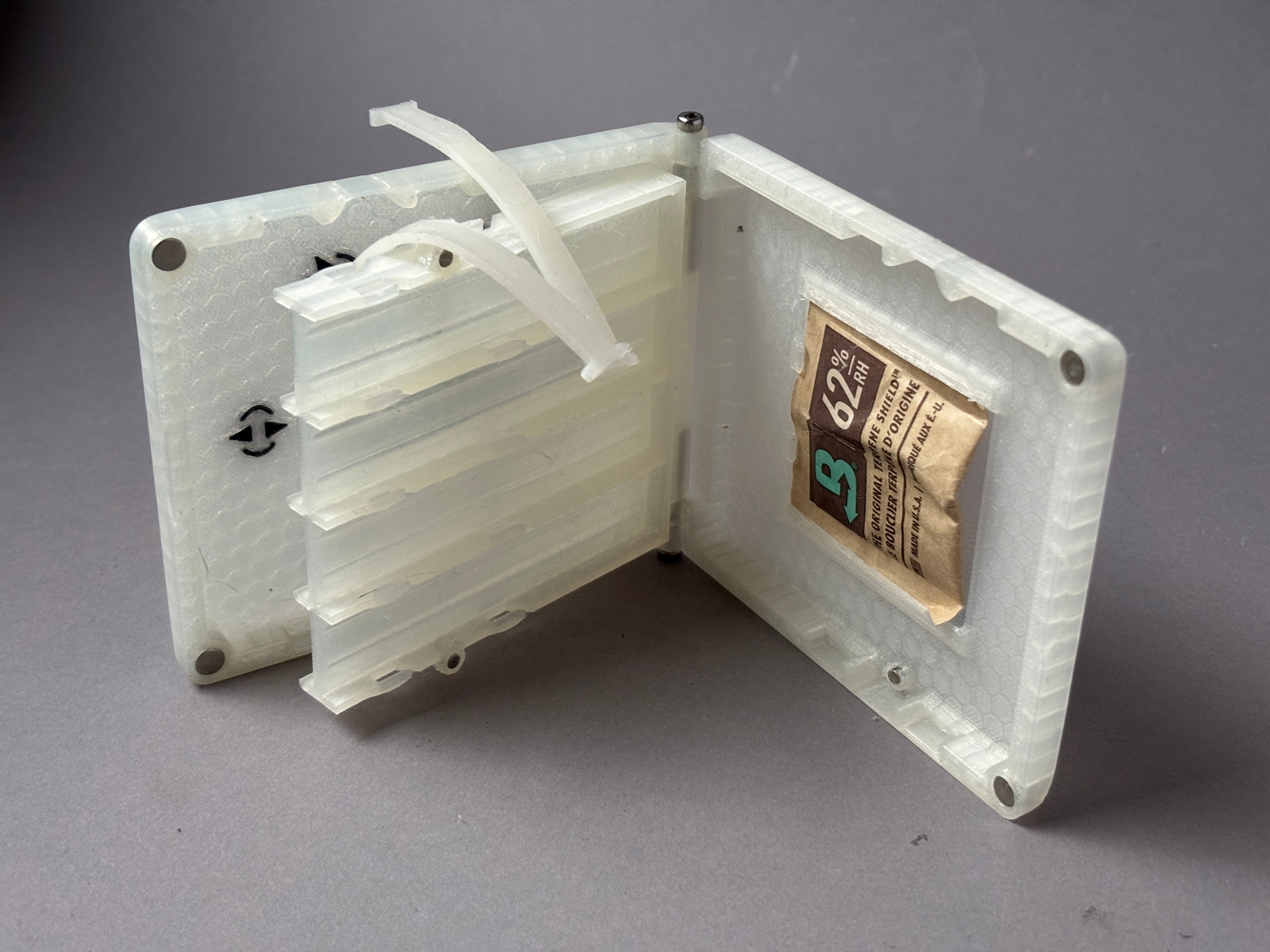 custom case for clarinet saxophone removable holders humidifier slot clear white transparent