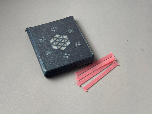 Case for 8 Clarinet and Saxophone Reeds