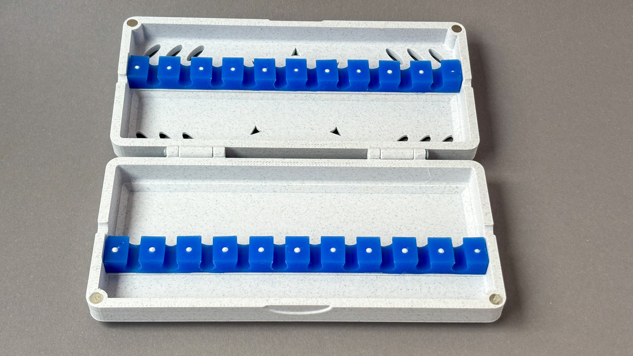 white marble bassoon reed case open 20 reeds