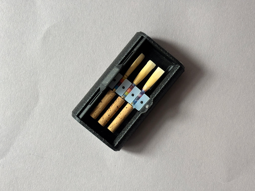 TAMBI - Oboe Reed Case for 3 Reeds