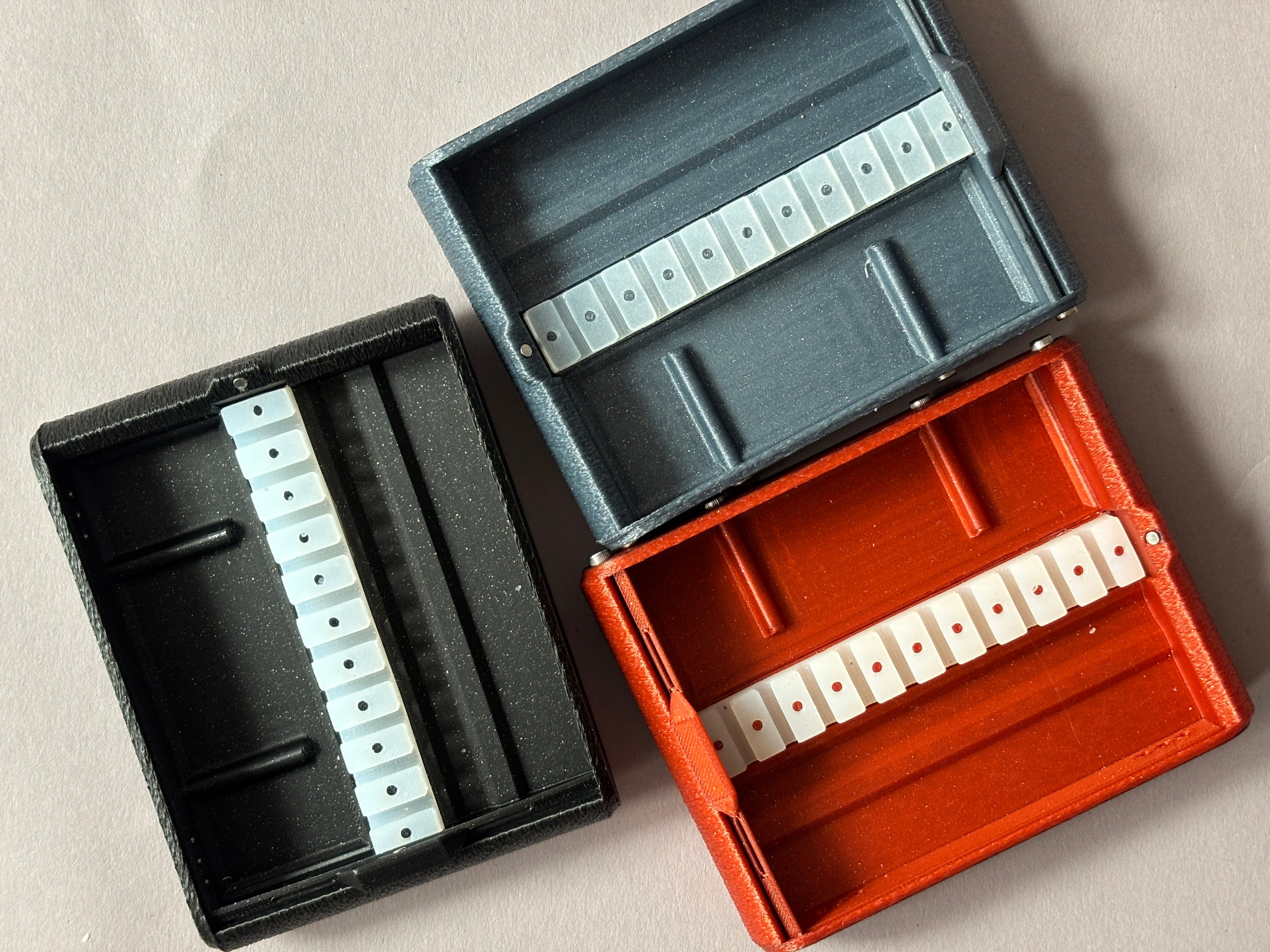 TAMBI - Oboe Reed Case for 10 Reeds